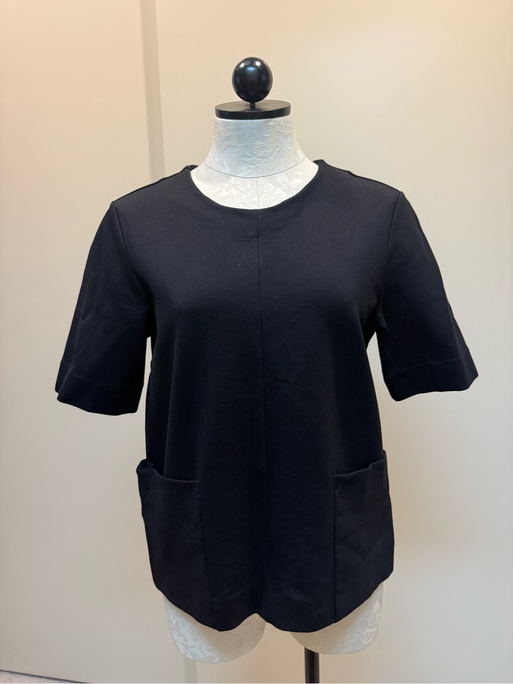 Everlane Black Short-Sleeve Pocket Tunic Top